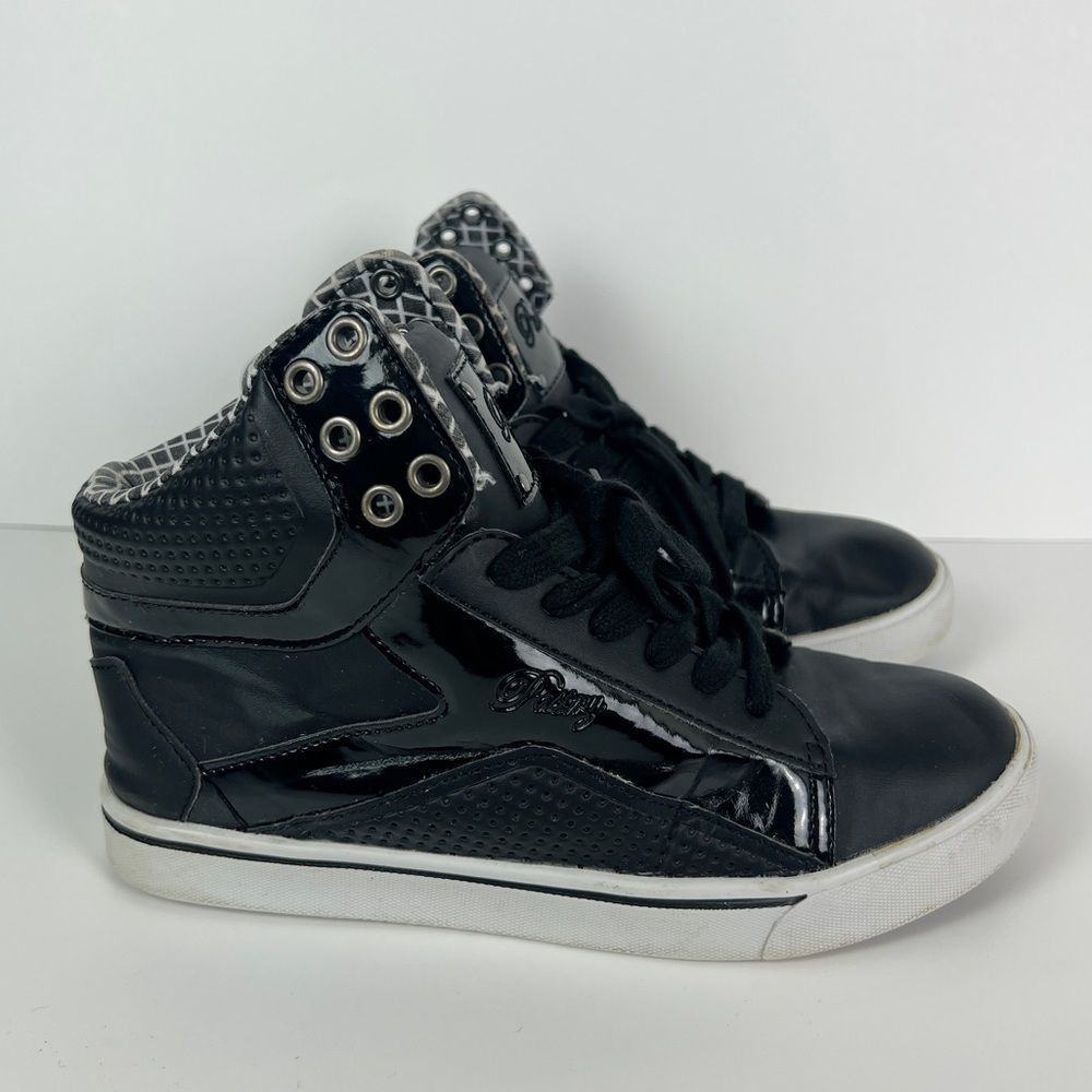 Pastry Pop Tart 2.0 Adult Women's Sneaker in Black/White Size 6